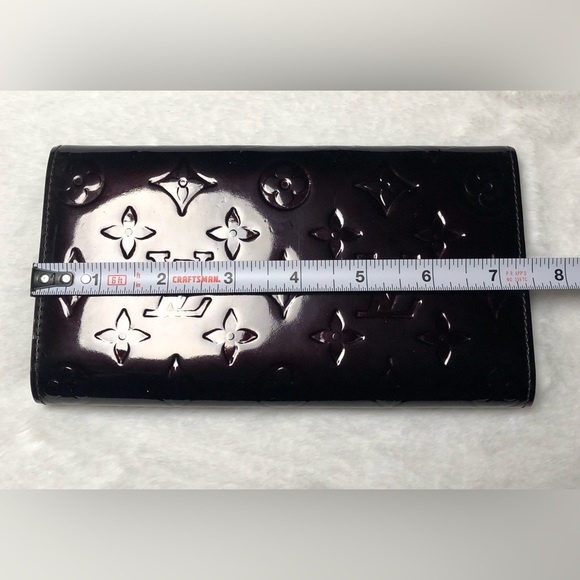 Louis Vuitton Authentic Dark Burgundy Amarante Monogram Vernis Sarah Wallet - Picture 12 of 15